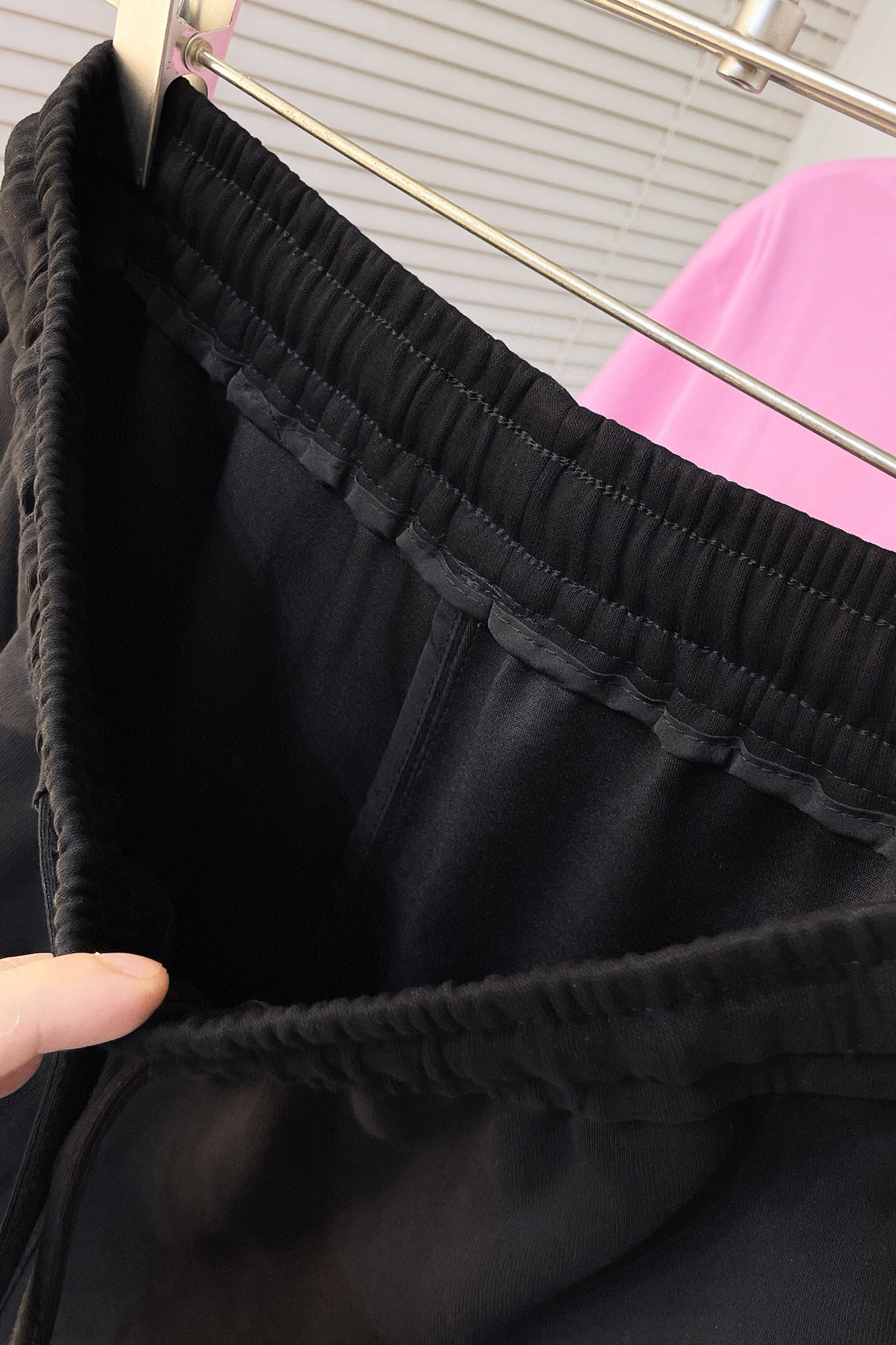 Magila 25 Spring and Summer Shorts: Modern Attitudes in Thin Composite Fabric - 图片 5