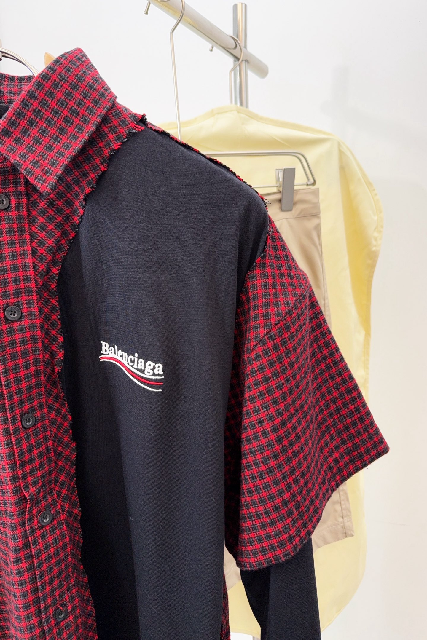 BALENCIAGA men T217 BALENCIAGA — photo 6