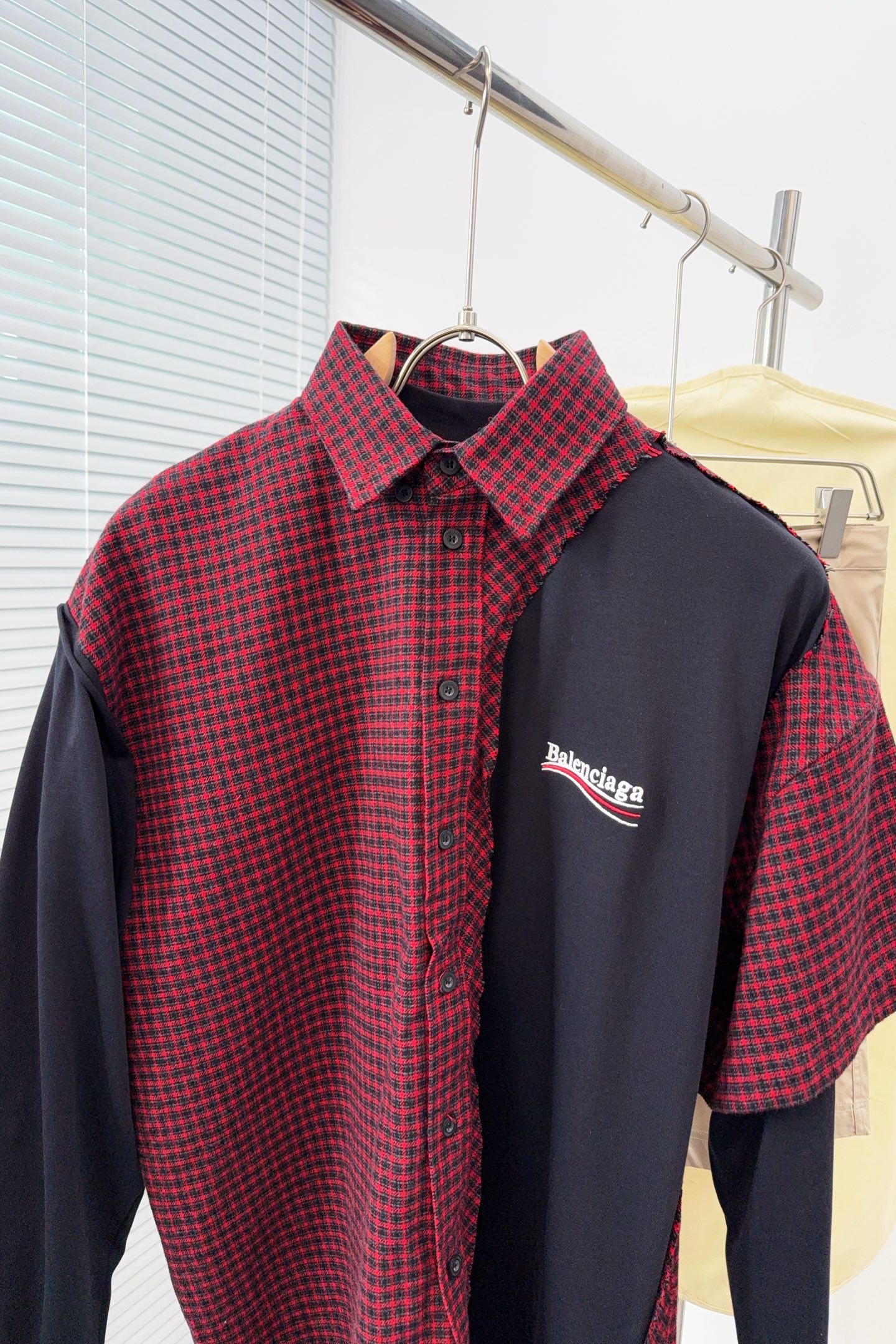 BALENCIAGA men T217 BALENCIAGA — photo 3