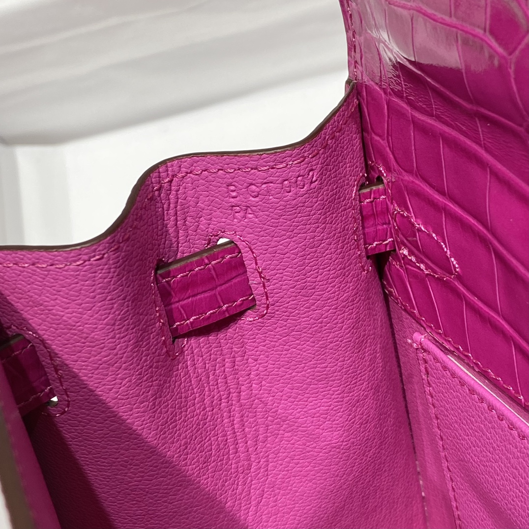 Hermès Luxury Handbag Collection 8
