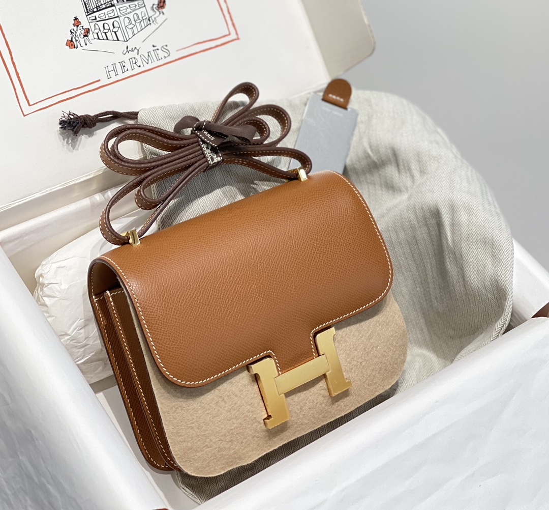 NO:700591,New model | [Model with mirror] Imported Esom cowhide, hand-sewn with beeswax thread, super cost-effective in stock, real shot, golden brown gold buckle, 18Cm, Hermes, hermes, cowhide, Hermes,19860909新款｜【带镜子款】 进口Esom牛皮 蜜蜡线手工缝制 超高性价比现货 实拍 金棕色金扣 18Cm,爱马仕,hermes,cowhide,Hermes,,Bag