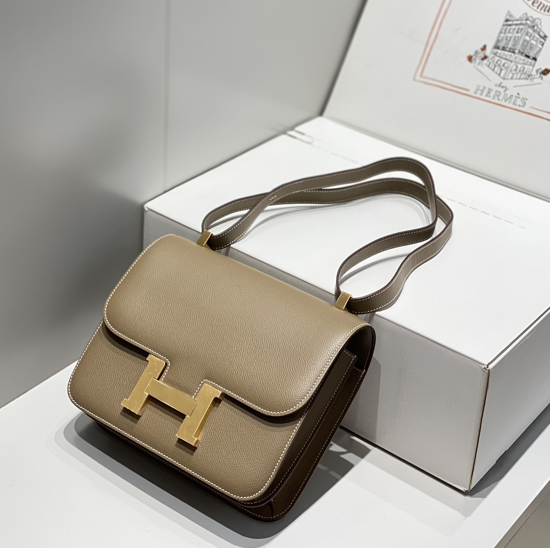 Hermès Luxury Handbag Collection 4