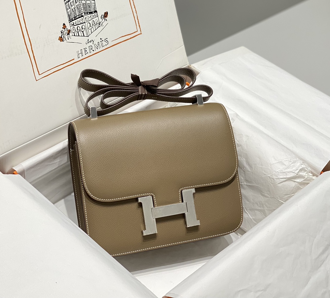 Hermès Luxury Handbag Collection 3
