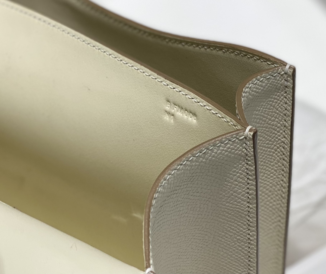 Hermès Luxury Handbag Collection 8
