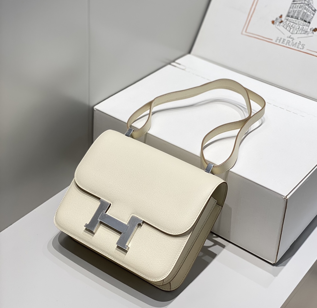 Hermès Luxury Handbag Collection 4