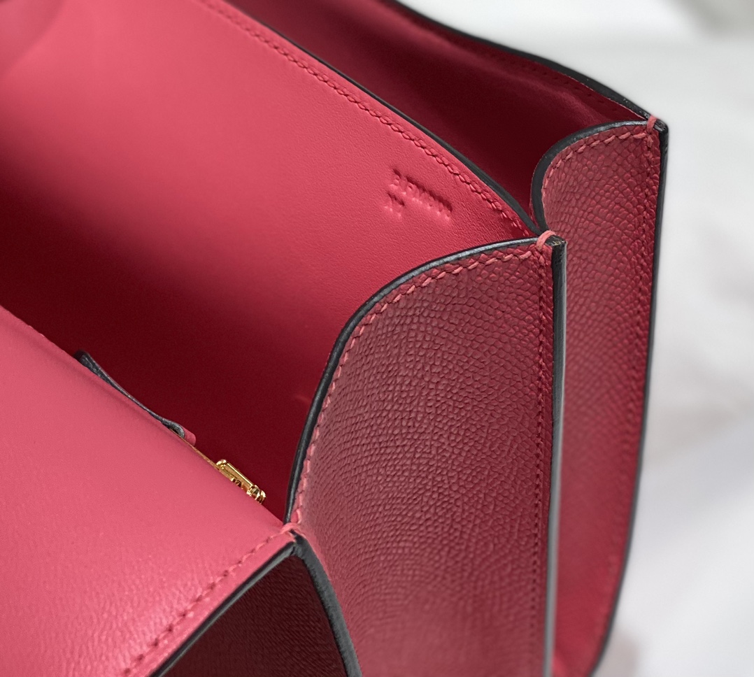 Hermès Luxury Handbag Collection 8