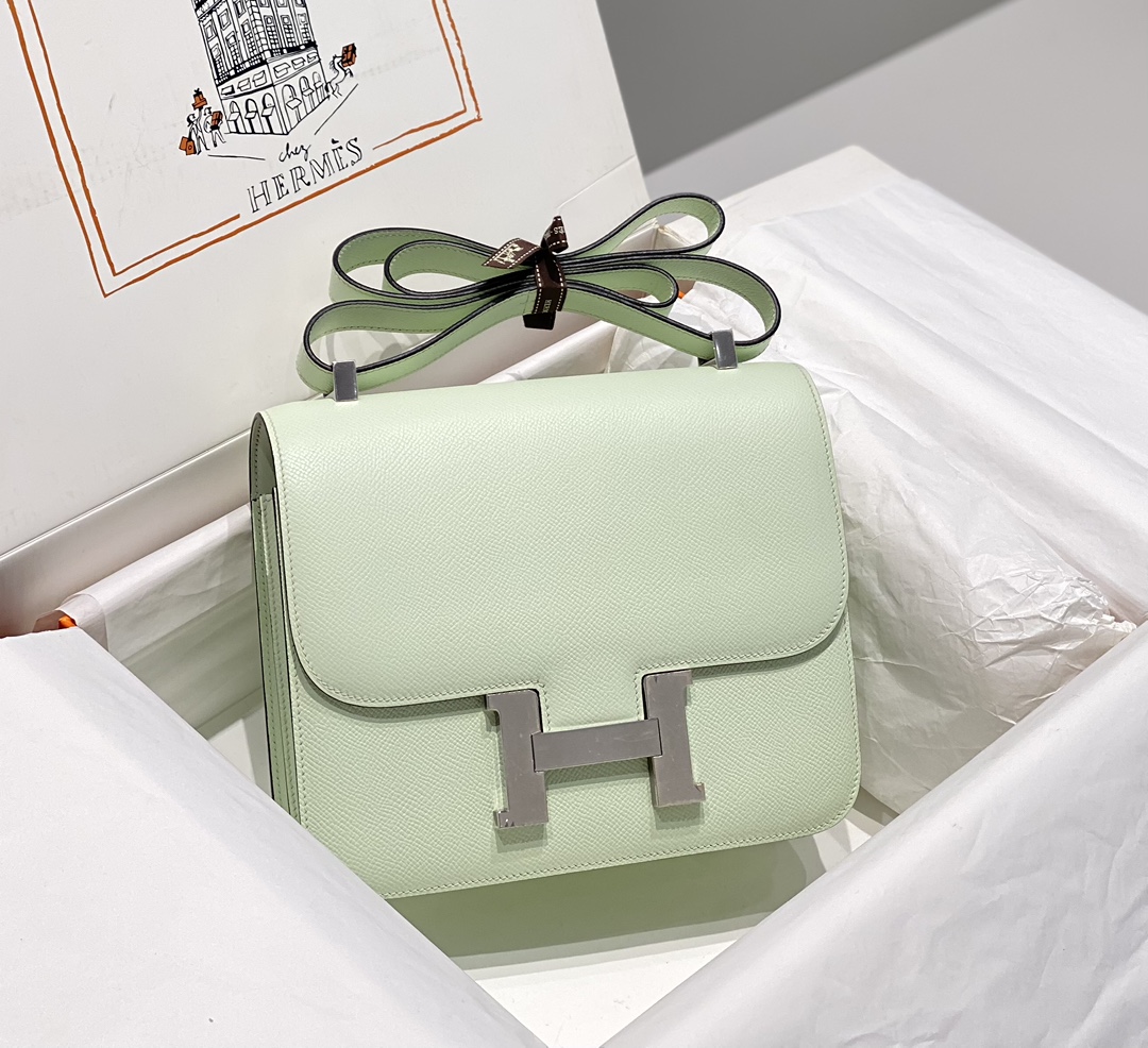Hermès Luxury Handbag Collection 3