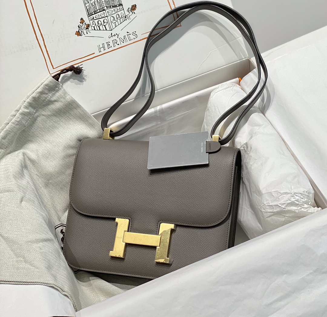 Hermès Luxury Handbag Collection 3