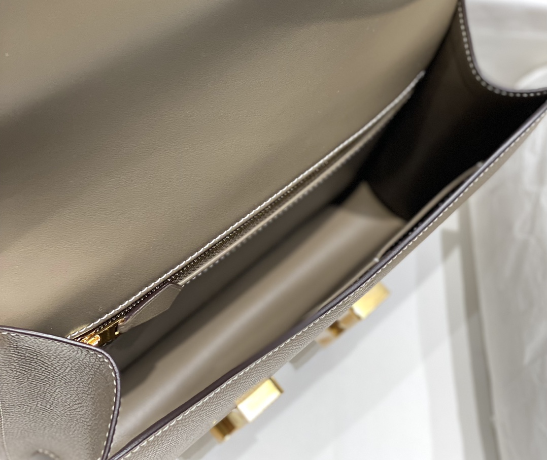 Hermès Luxury Handbag Collection 9