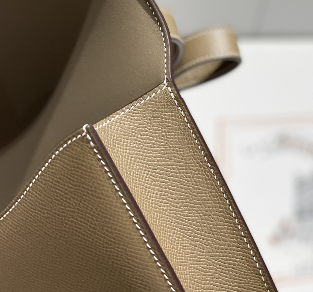 Hermès Luxury Handbag Collection 8