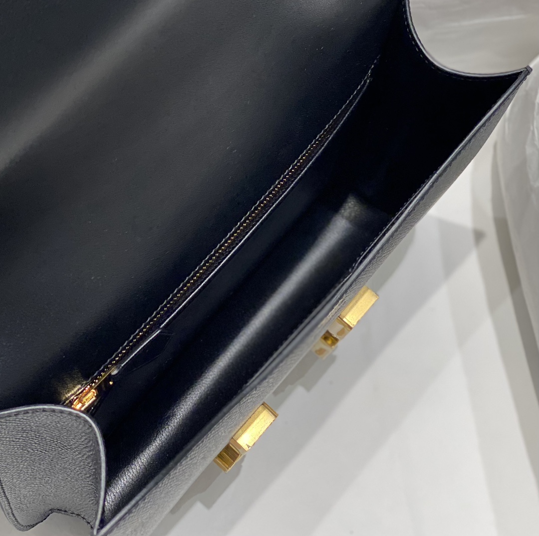 Hermès Luxury Handbag Collection 9
