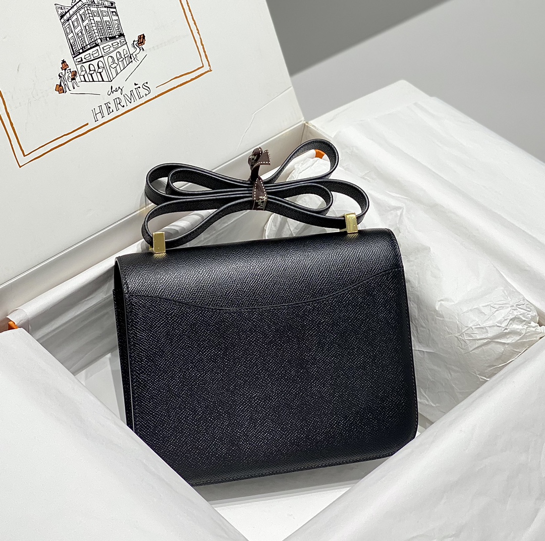 Hermès Luxury Handbag Collection 3
