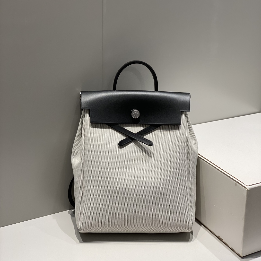 Hermès Hermes A Dos Zip