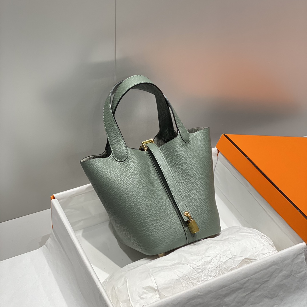 Hermès Picotin Lock 18 Bag - Almond Green, Togo Leather, Gold Hardware 1 i1716526989 8041 5