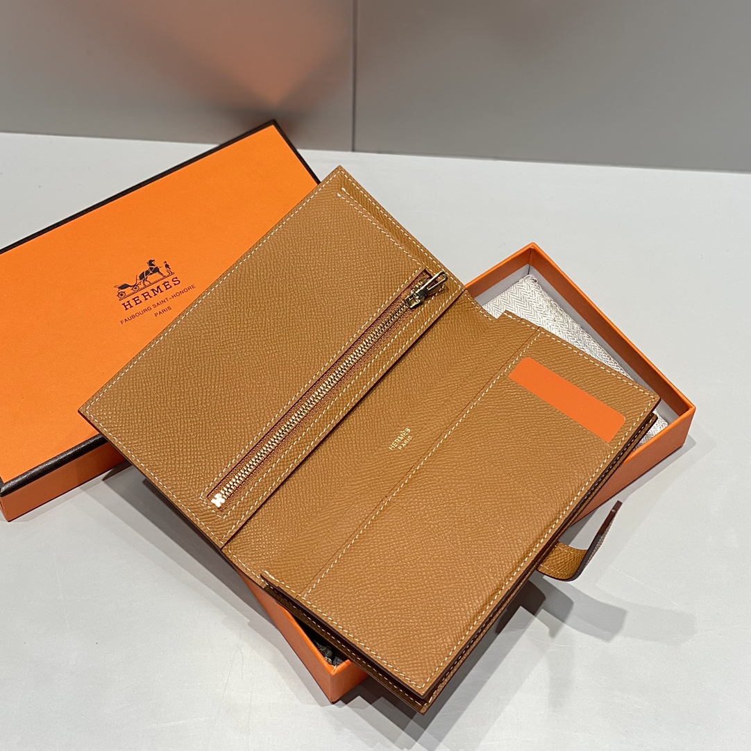 Hermès Suit Buckle Epsom Leather Long Wallet with H-Buckle Closure 4 i1725714236 8166 0