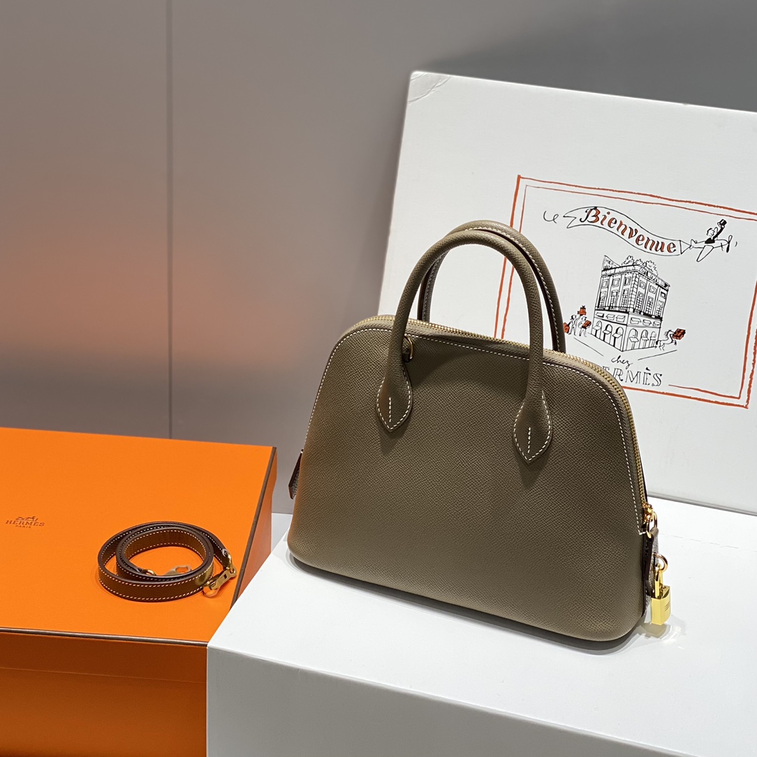 Hermès Bolide 25 Handbag: Epsom Leather, Gold Hardware, Elephant Gray 3 i1731851834 8311 0
