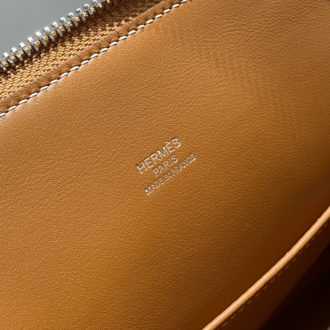 Hermès Bolide 25 Gold Brown Epsom Leather Handbag with Silver Hardware 6 i1731914748 1277 7