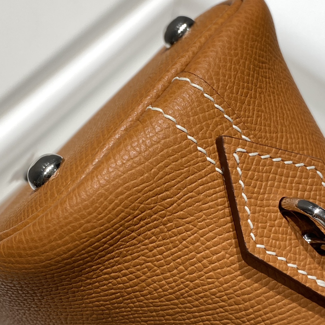 Hermès Bolide 25 Gold Brown Epsom Leather Handbag with Silver Hardware 5 i1731914748 8416 8