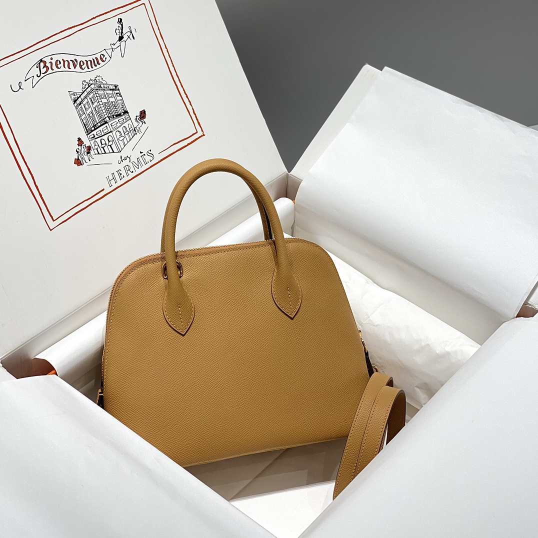 Hermès Bolide 25CM Handbag, Epsom Leather, Gold Hardware - Stylish & Durable 2 i1731918559 408 1
