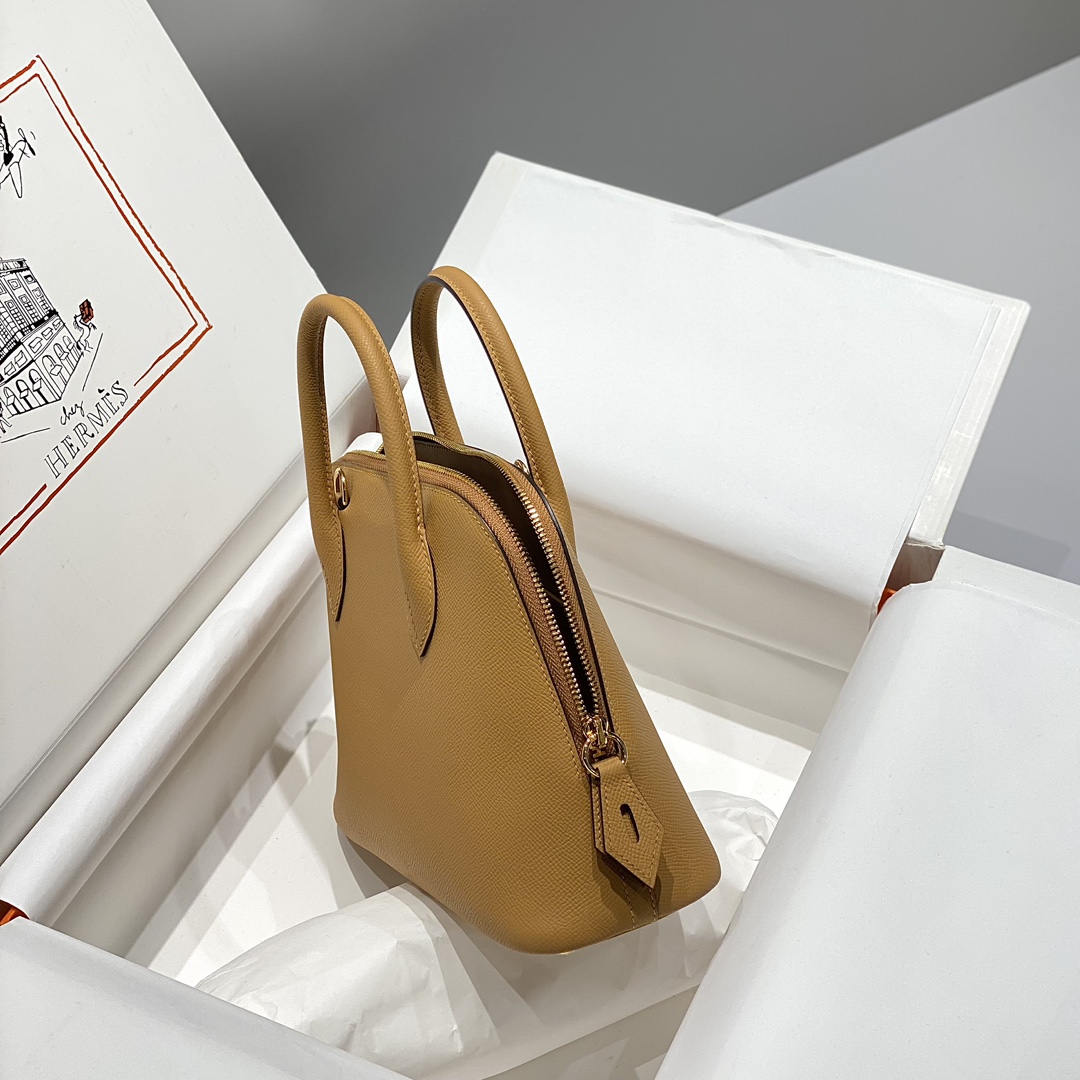 Hermès Bolide 25CM Handbag, Epsom Leather, Gold Hardware - Stylish & Durable 4 i1731918559 682 4