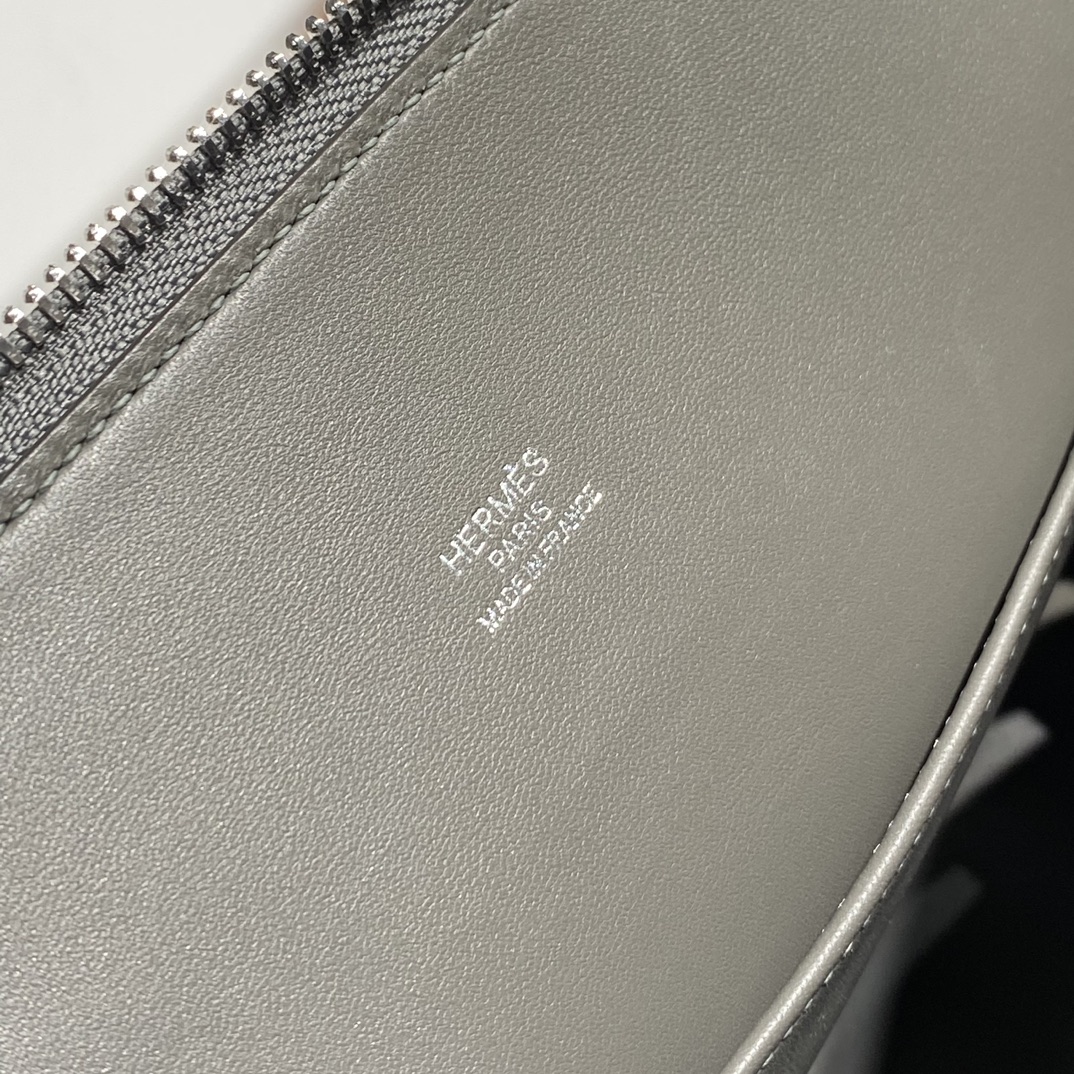 Hermès Bolide 25cm Bag - Étoupe Grey, Silver Hardware, Epsom Leather 7 i1731918892 4669 7