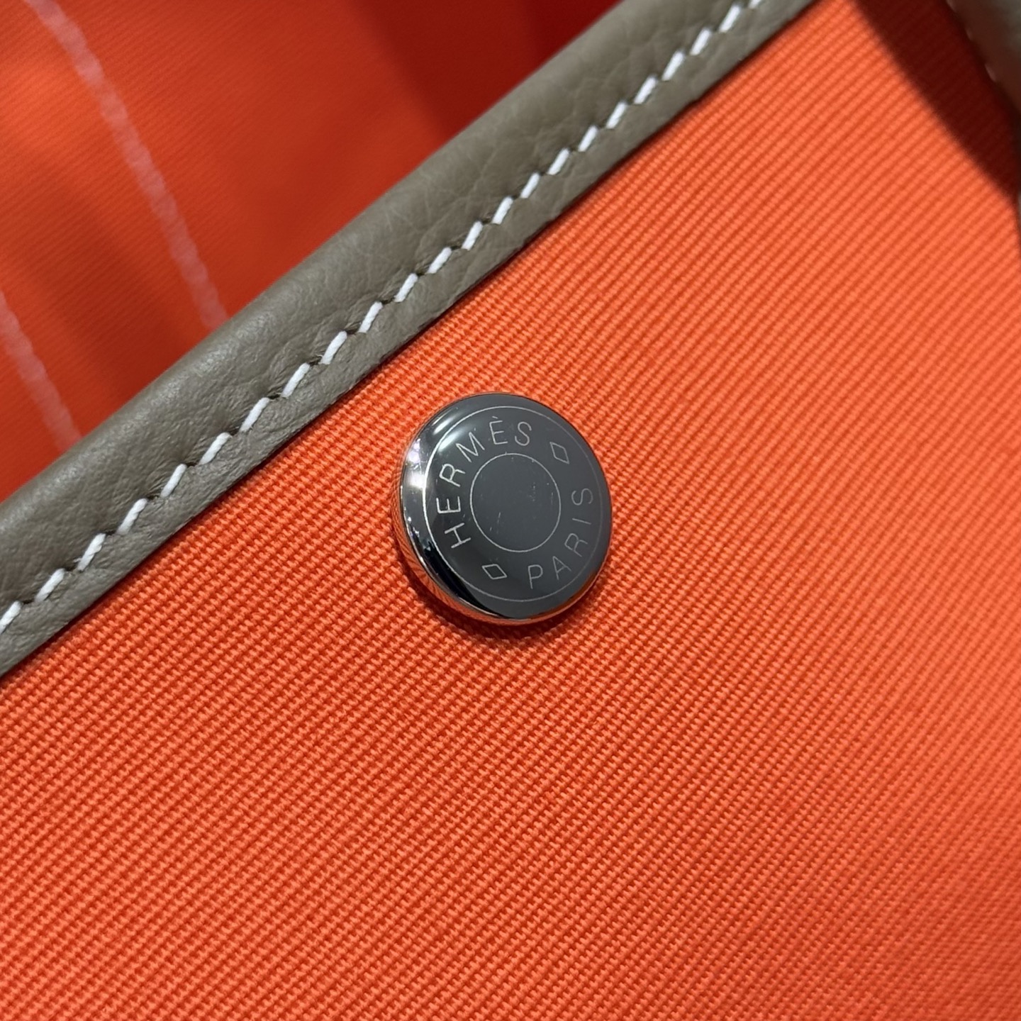 Hermès Garden Party 30 Handbag, Orange and Gray, Crafted with Premium Materials 5 i1744860230144 2032 0 4
