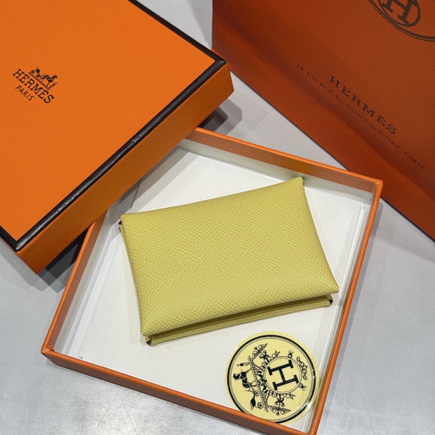 Hermes Calvi Duo Card Holder Epsom Leather, Compact and Stylish Card Case 2 i1745571308614 5508 0 8