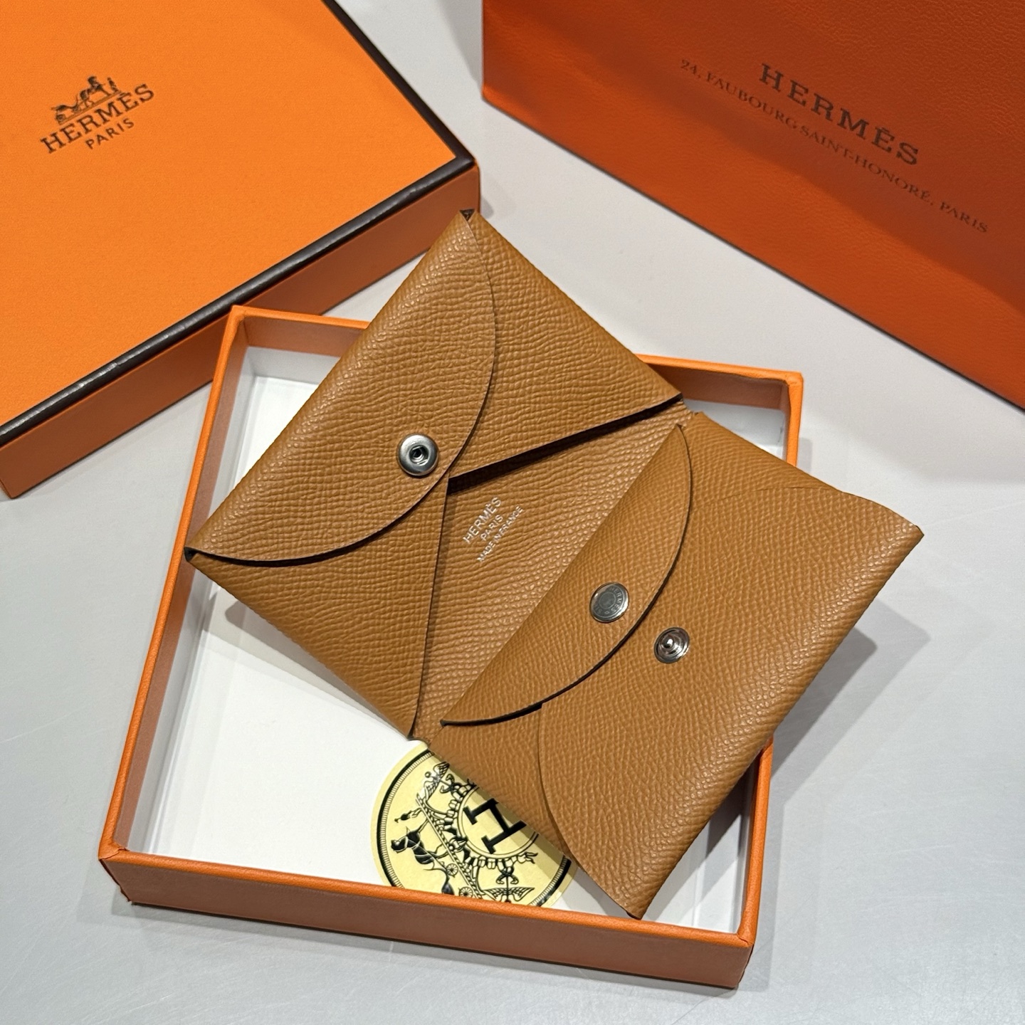 Hermès Calvi Duo Card Holder Epsom Leather Compact Wallet 2 i1745654613817 8140 0 1
