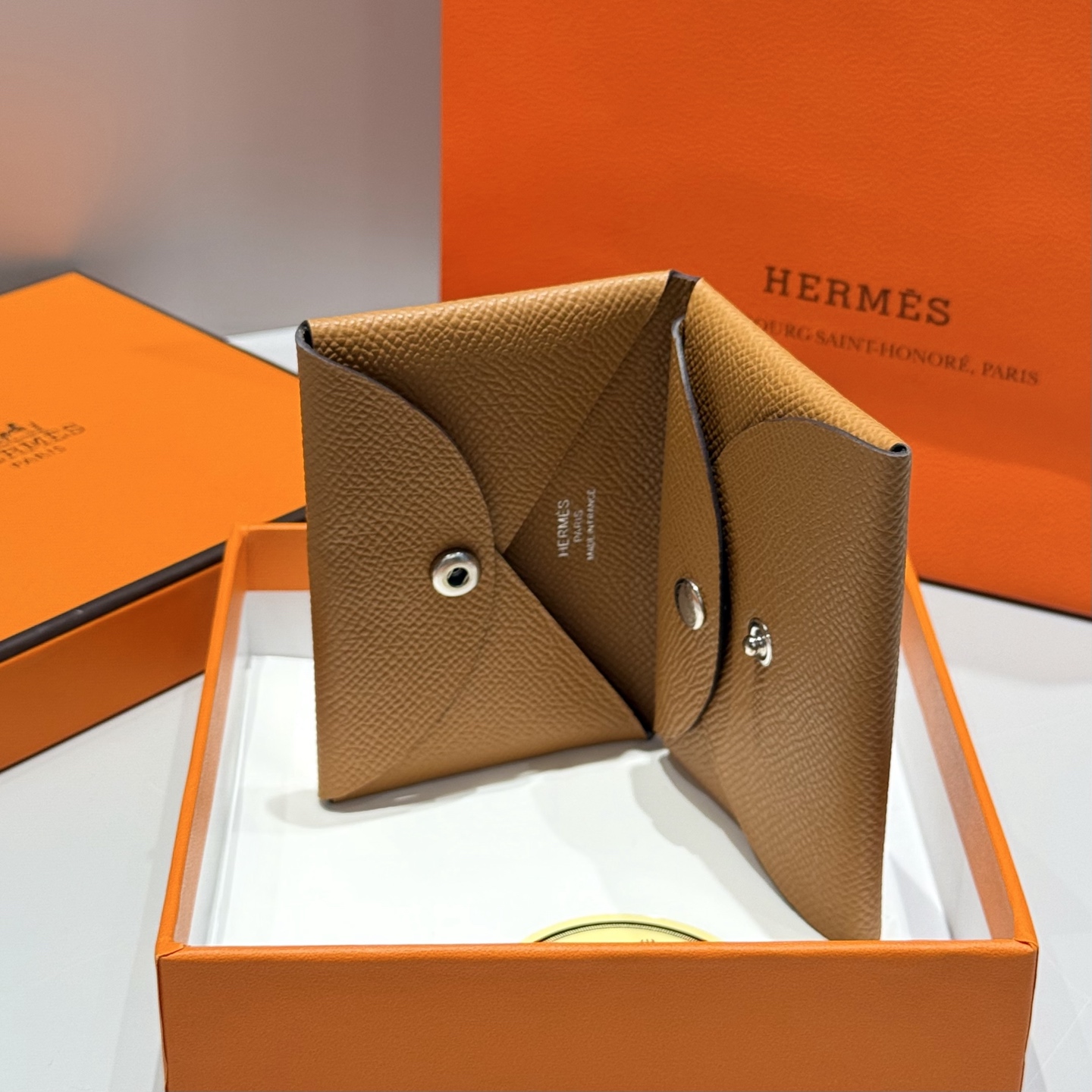Hermès Calvi Duo Card Holder Epsom Leather Compact Wallet 3 i1745654613837 1222 0 2