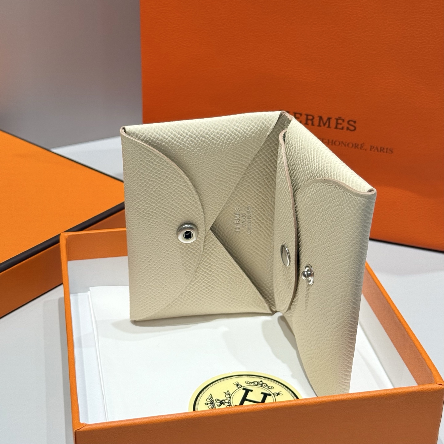 Hermès Calvi Duo Card Holder Epsom Leather - Compact & Stylish 4 i1745655572170 9887 0 2