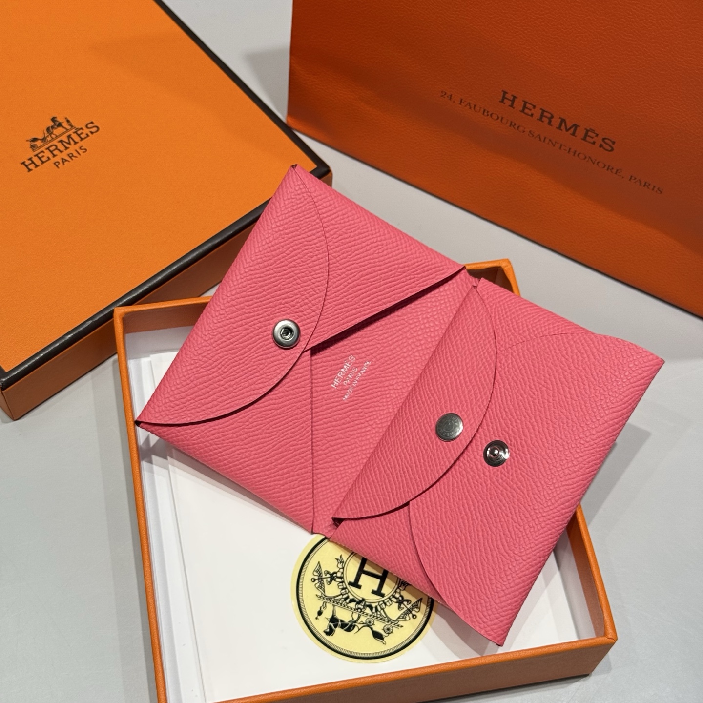 Hermès Calvi Duo Card Holder Epsom Leather - Rose Sakura 3 i1745657487705 5436 0 1
