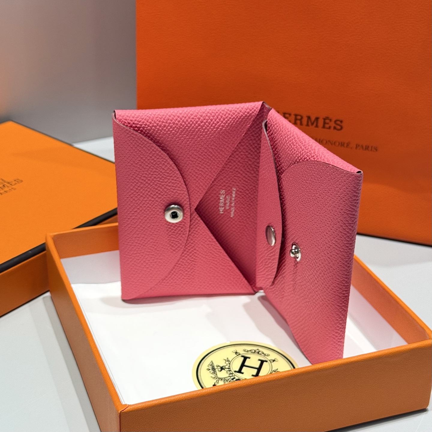 Hermès Calvi Duo Card Holder Epsom Leather - Rose Sakura 4 i1745657490954 3288 0 2