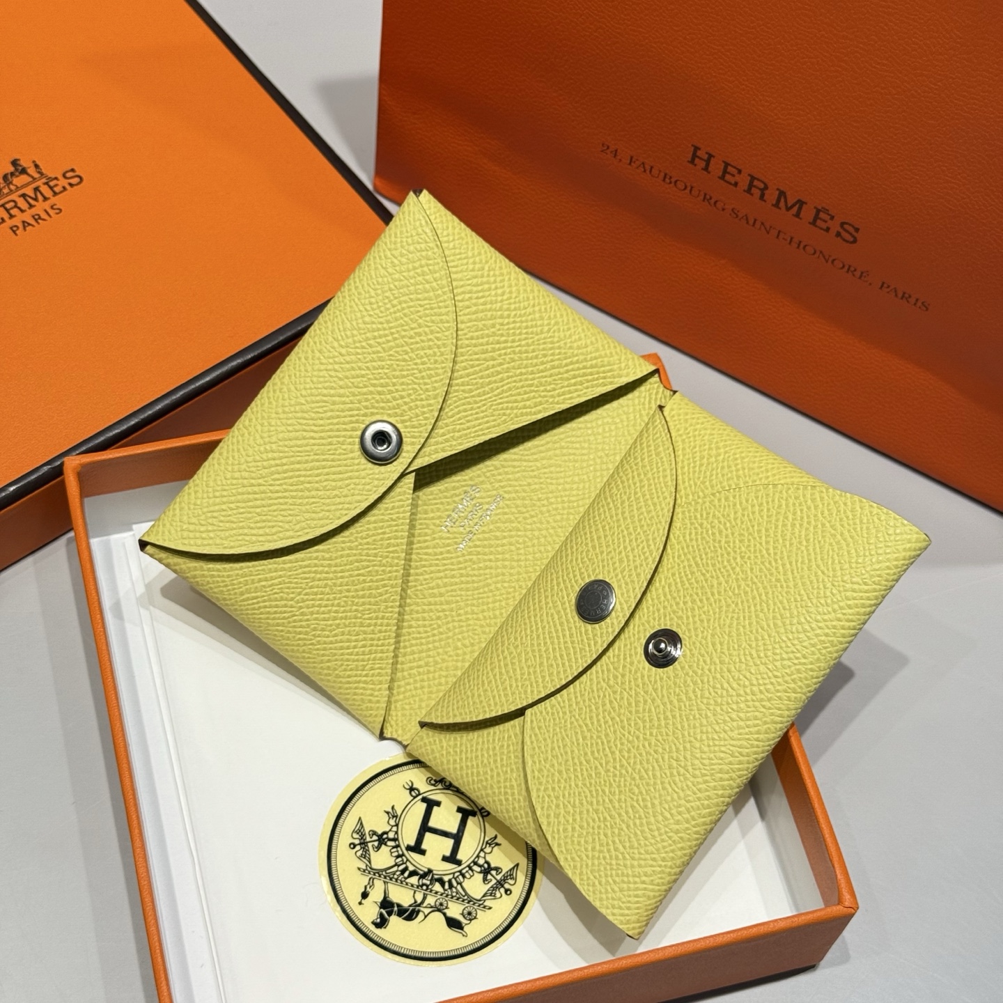 Hermes Calvi Duo Card Holder Epsom Leather, Compact and Stylish Card Case 3 i1745660819668 5728 0 1