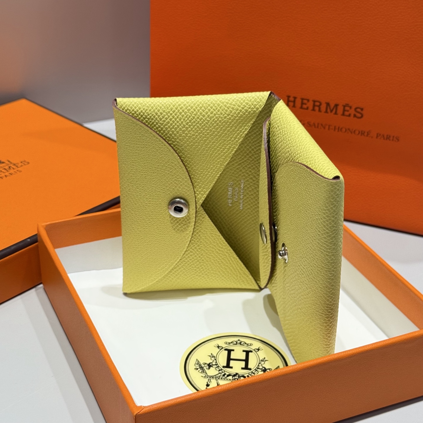 Hermes Calvi Duo Card Holder Epsom Leather, Compact and Stylish Card Case 4 i1745660819733 8849 0 2