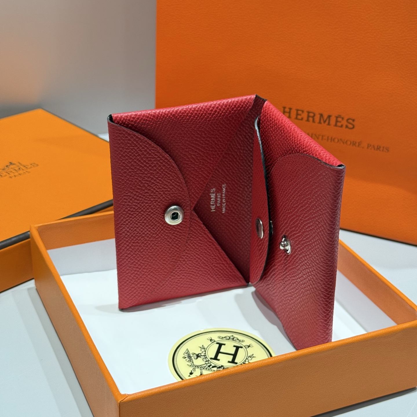 Hermès Calvi Duo Card Holder Epsom Leather - Compact & Functional 3 i1745661495098 185 0 2