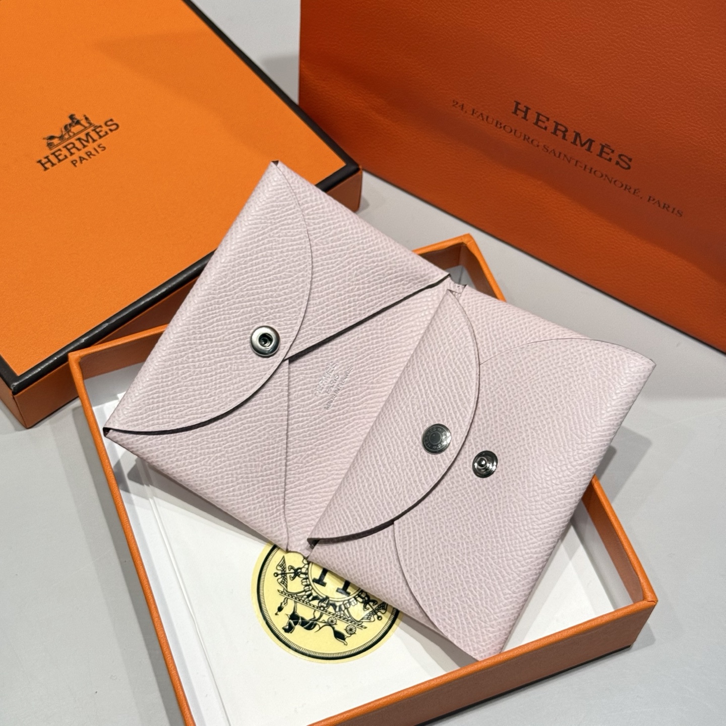Hermès Calvi Duo Card Holder - Epsom Leather, Exquisite and Practical 3 i1745743984351 2223 0 1