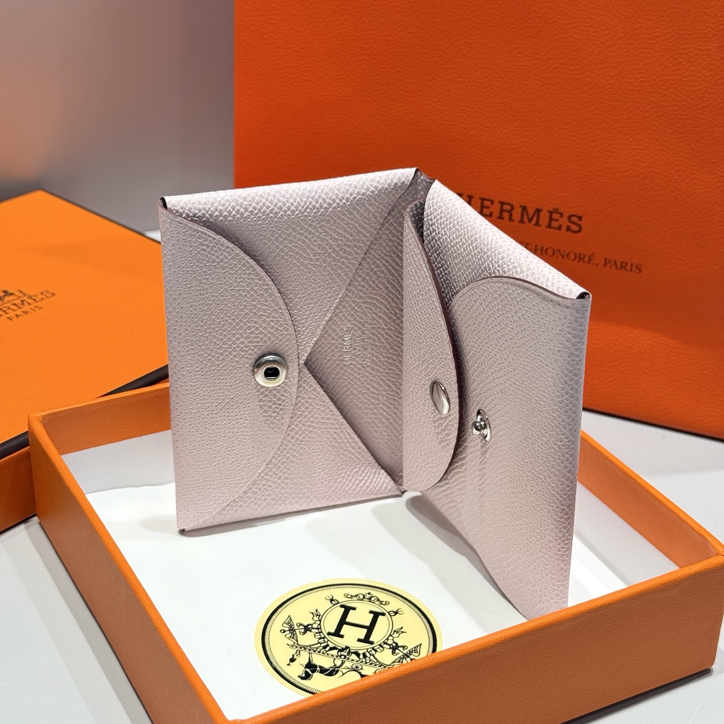 Hermès Calvi Duo Card Holder - Epsom Leather, Exquisite and Practical 4 i1745743984395 8263 0 2