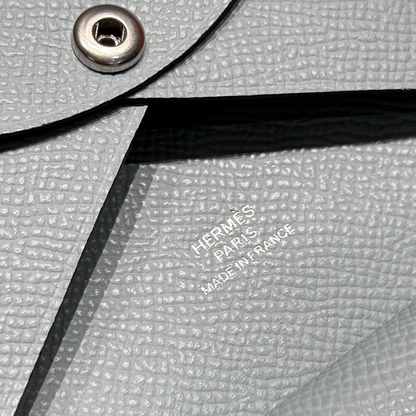 Hermès Calvi Duo Card Holder - Epsom Leather, Elegant Coin & Card Pouch 5 i1745744348933 1069 0 3