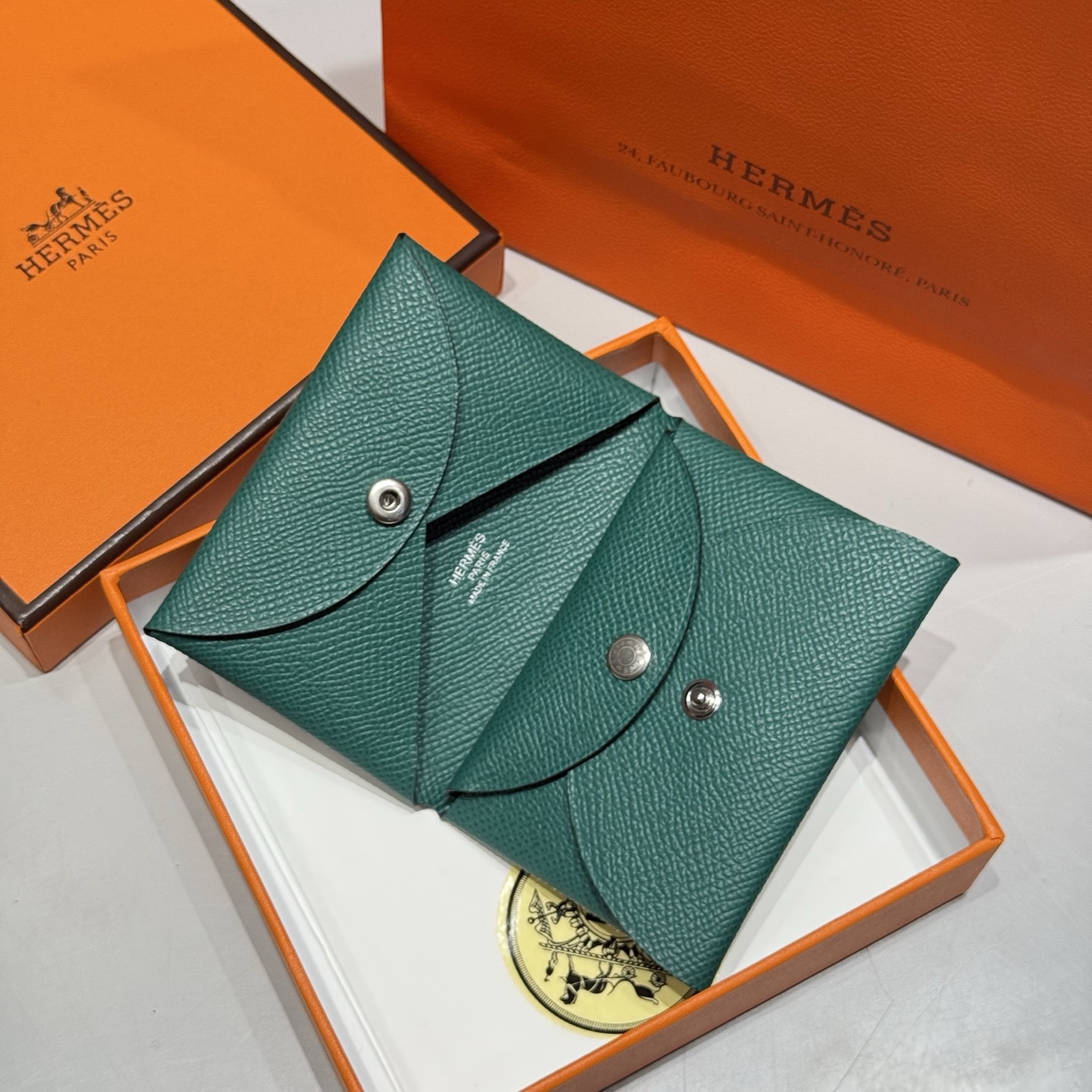 Hermès Calvi Duo Card Holder - Epsom Leather, Coin & Card Case 3 i1745745700917 6971 0 1