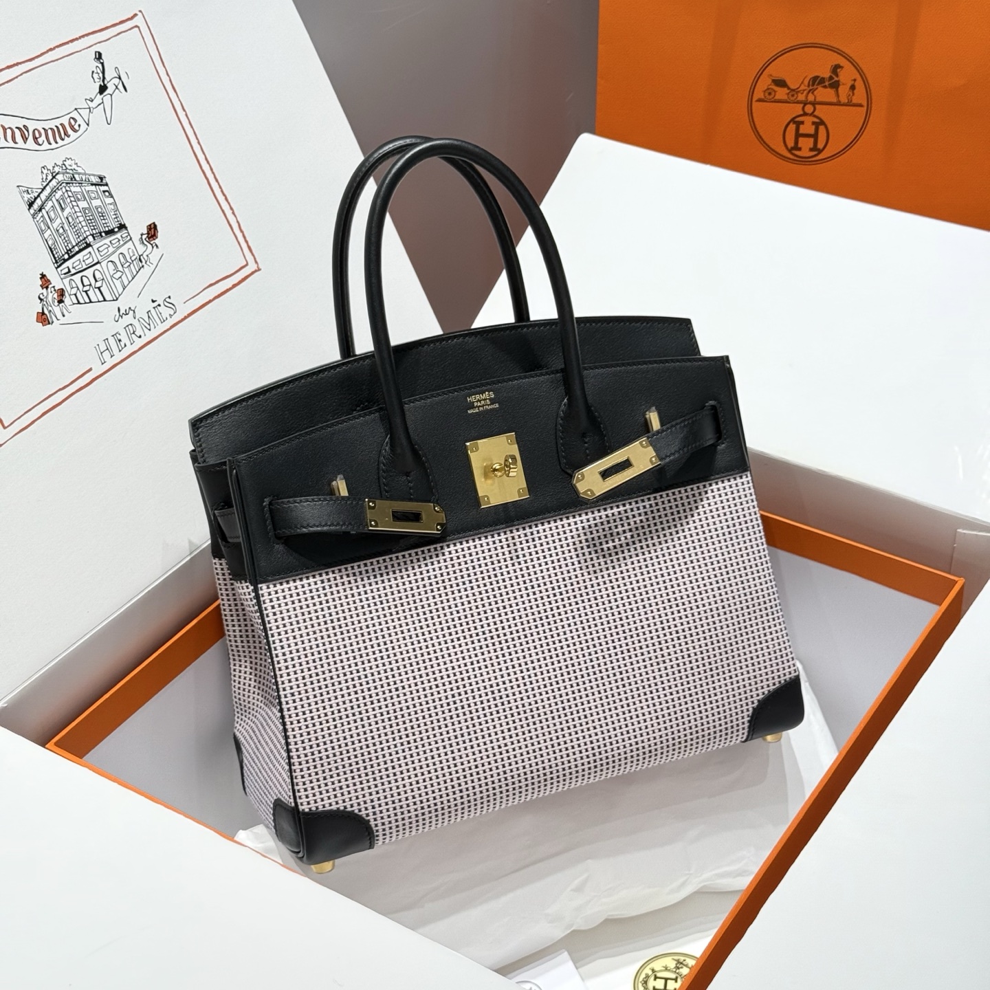 NO:879426,-French retro color black gold/waffle light pink first layer cowhide_all steel hardware_semi-handmade exclusive high cost-effective quality imported canvas fabric synchronized cabinet production No surprises when you get it _What you see is what you get quality [actual photos]_ Size 30cm, Hermes, hermes, cowhide, Hermes,19860909-法式复古 颜色黑金/华夫格浅粉 头层 牛皮_ 全钢五金 _ 半手工打造 独家高性价比品质 进口帆布面料 同步柜柜出品 到手无一不惊喜 _所见即所得品质【实物实拍】_ 尺寸30cm,爱马仕,hermes,cowhide,Hermes,,Bag
