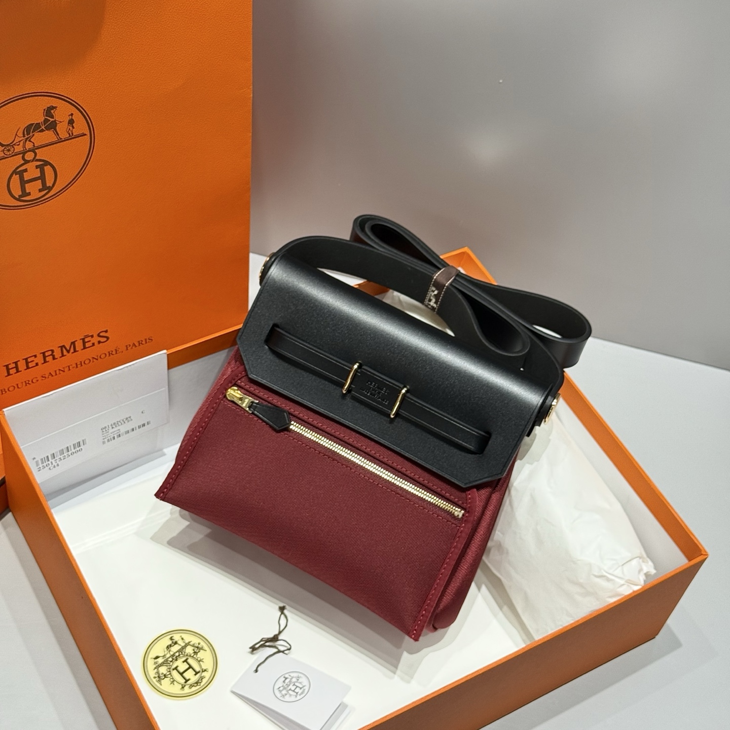 Mini Herbag Saddle Bag, Red and Black, 20cm - Chic & Elegant 2 i1746796555627 2438 0 1