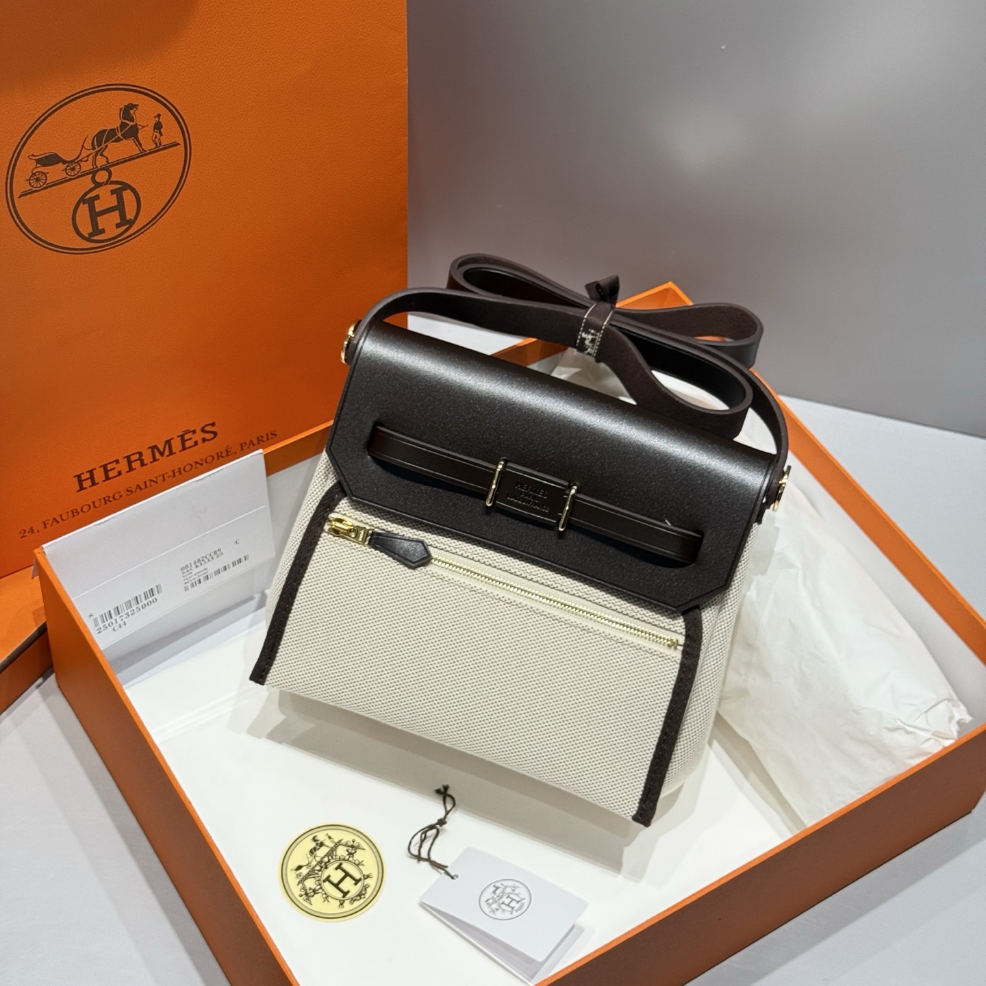 Hermès Mini Herbag 20Cm Handbag - Timeless Elegance in Ebony & Gold 2 i1746796602474 4497 0 1