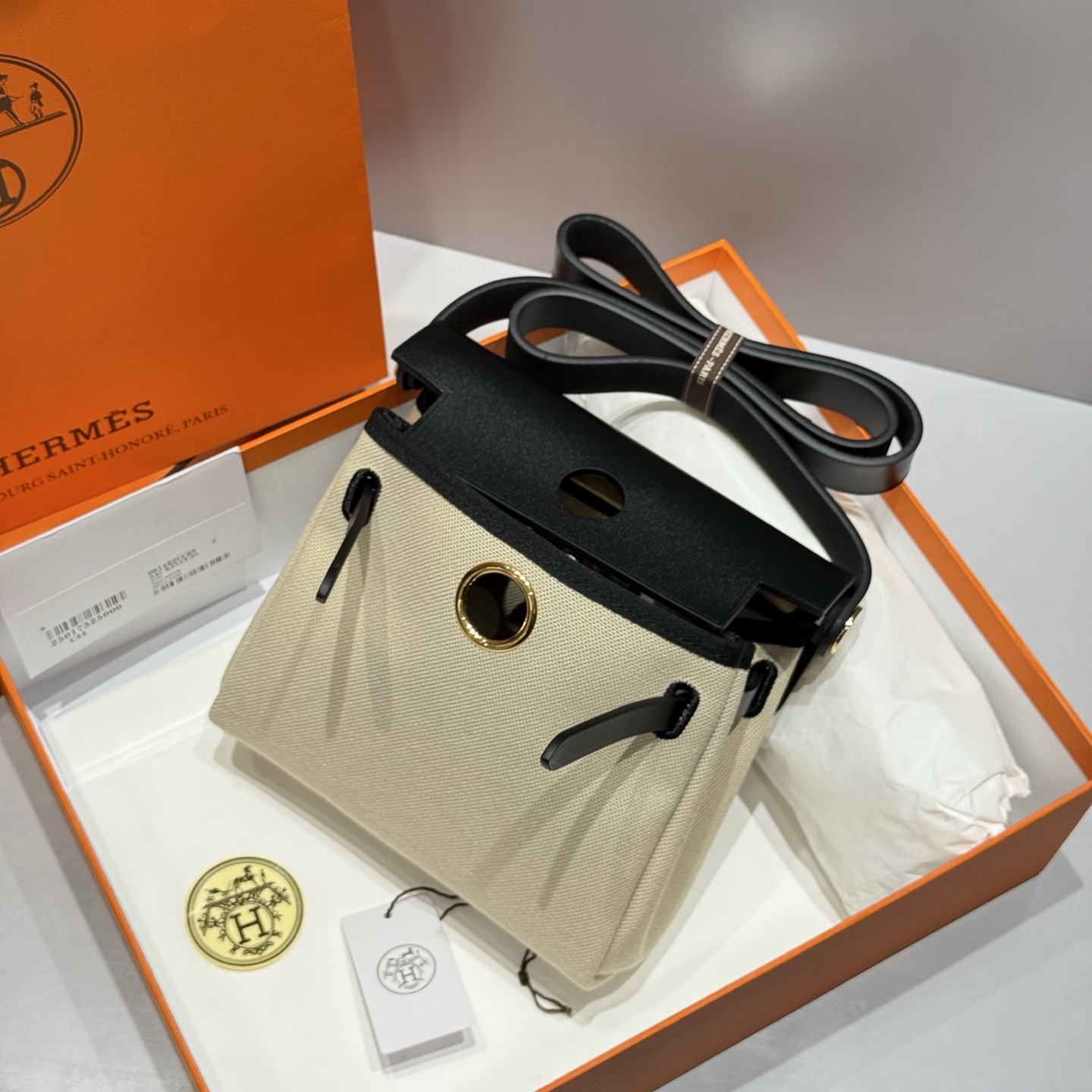 Hermès Mini Herbag 20cm Crossbody Bag - Chic & Compact Design 4 i1746796610143 8727 0 2