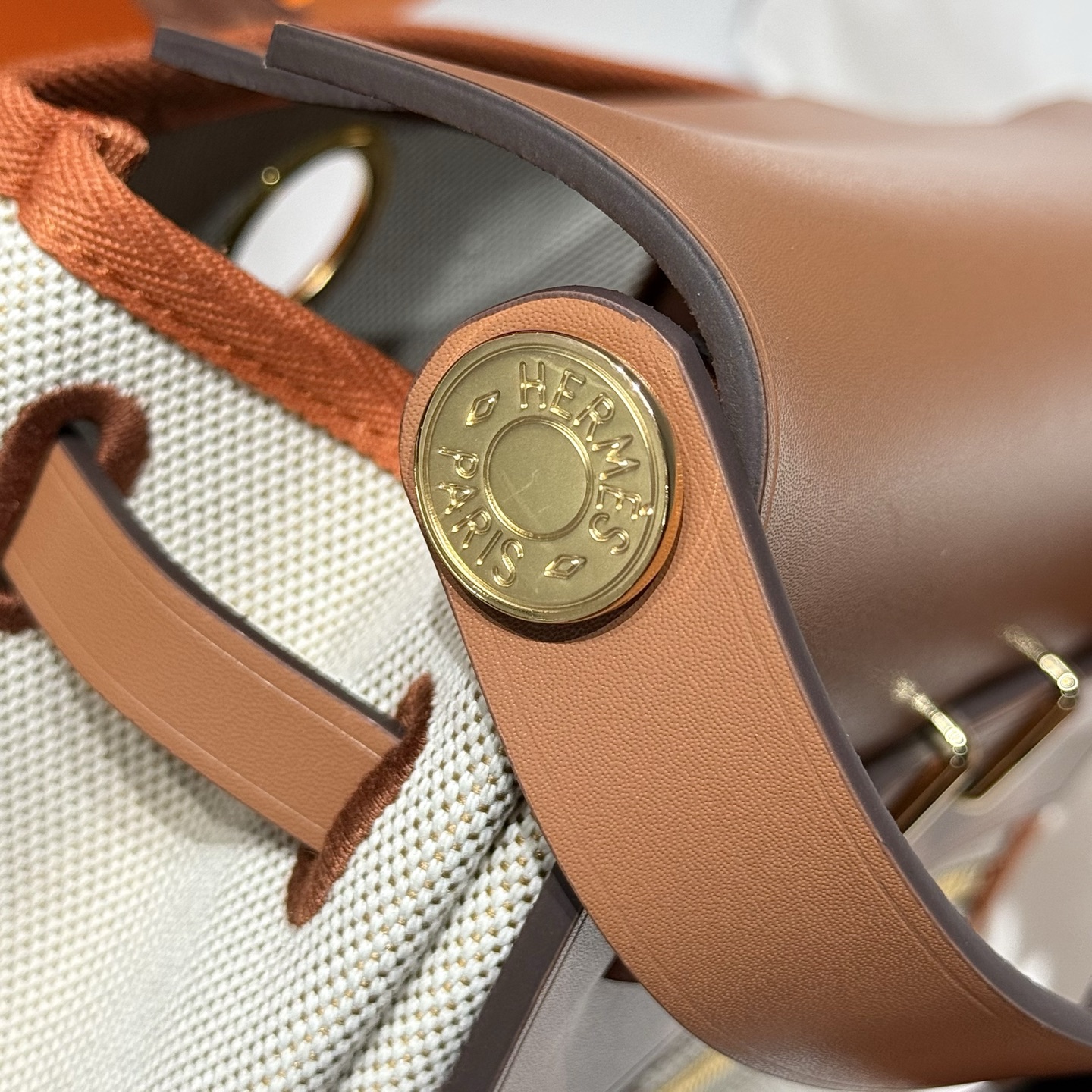 Hermès Mini Herbag 20cm Gold Brown: Chic & Compact Daily Companion 7 i1747138692154 4131 0 6