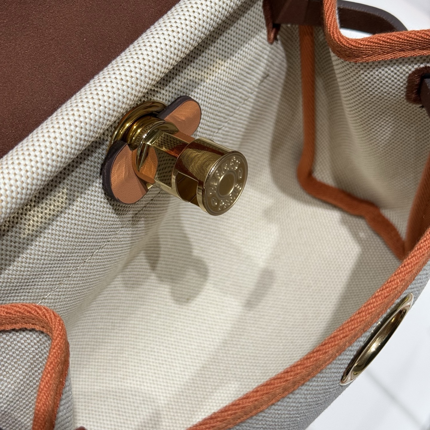 Hermès Mini Herbag 20cm Gold Brown: Chic & Compact Daily Companion 9 i1747138696417 1404 0 8