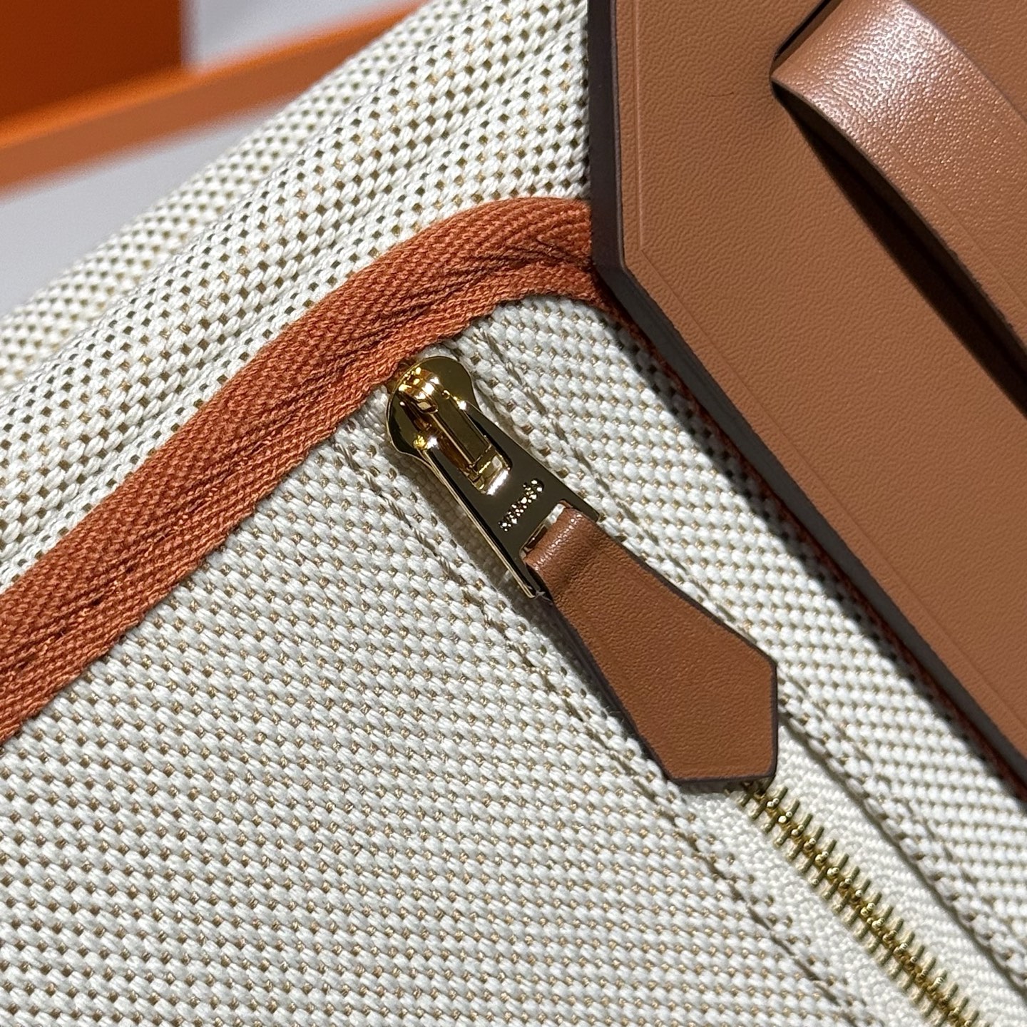 Hermès Mini Herbag 20cm Gold Brown: Chic & Compact Daily Companion 6 i1747138696446 8565 0 5