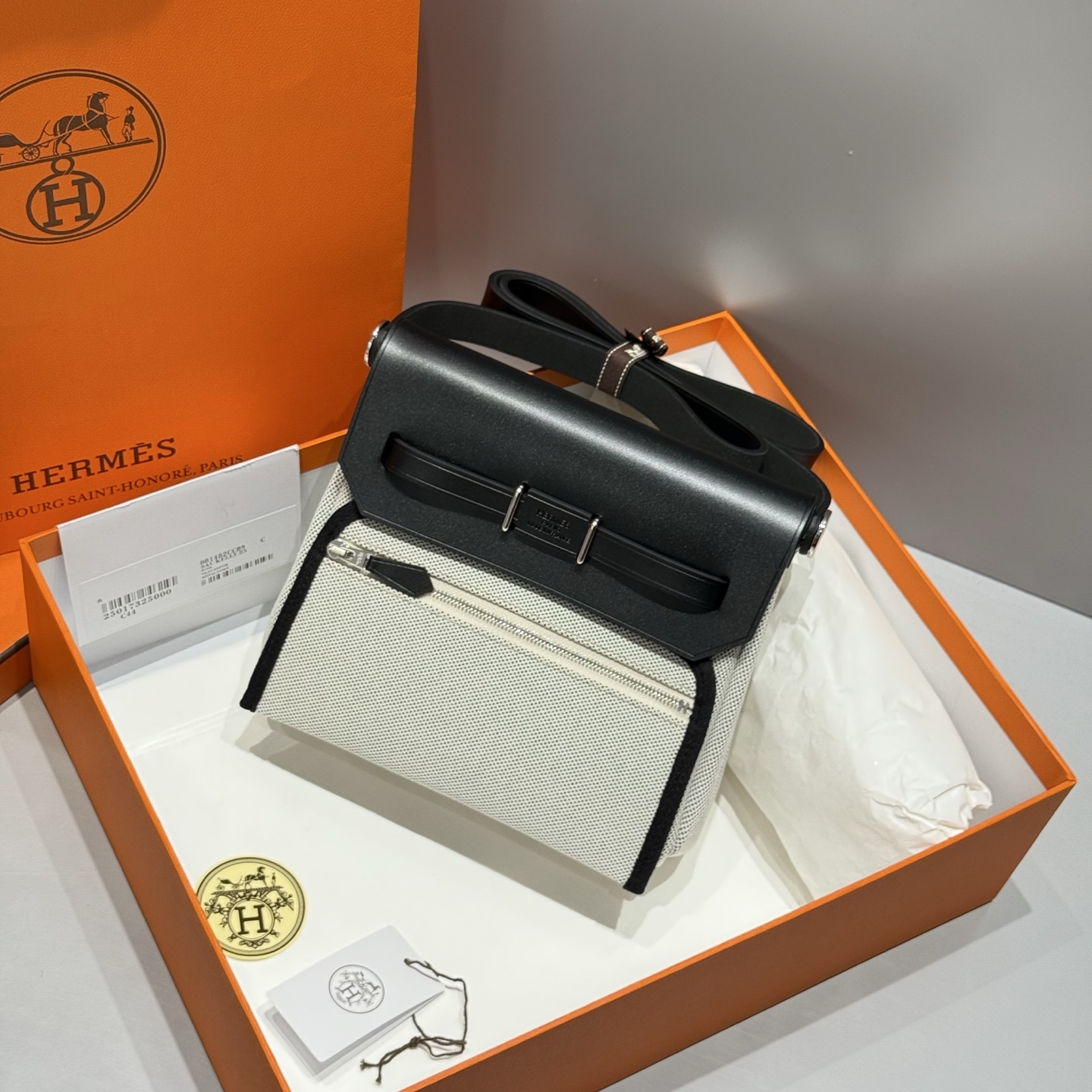 Hermès Mini Herbag Panda Color Black and Silver 20cm Crossbody Bag 2 i1747138847857 3478 0 1