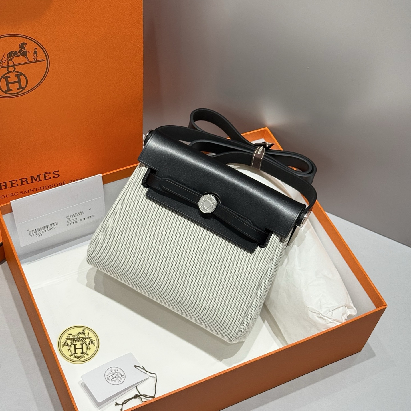 Hermès Mini Herbag Panda Color Black and Silver 20cm Crossbody Bag 1 i1747138853038 447 0 0