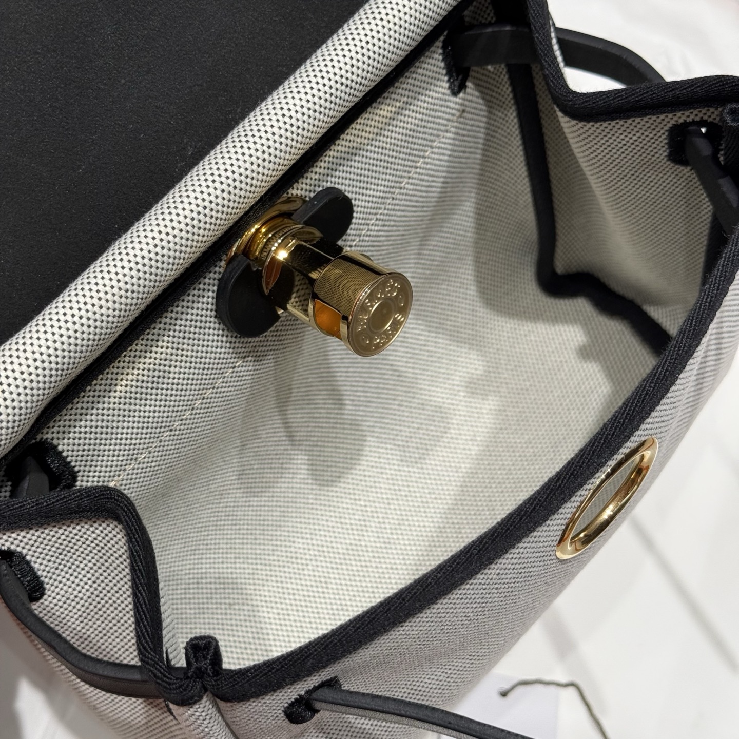 Hermès Mini Herbag 20cm: Chic Panda-Colored Crossbody Bag with Gold Hardware 10 i1747138910628 5194 0 8
