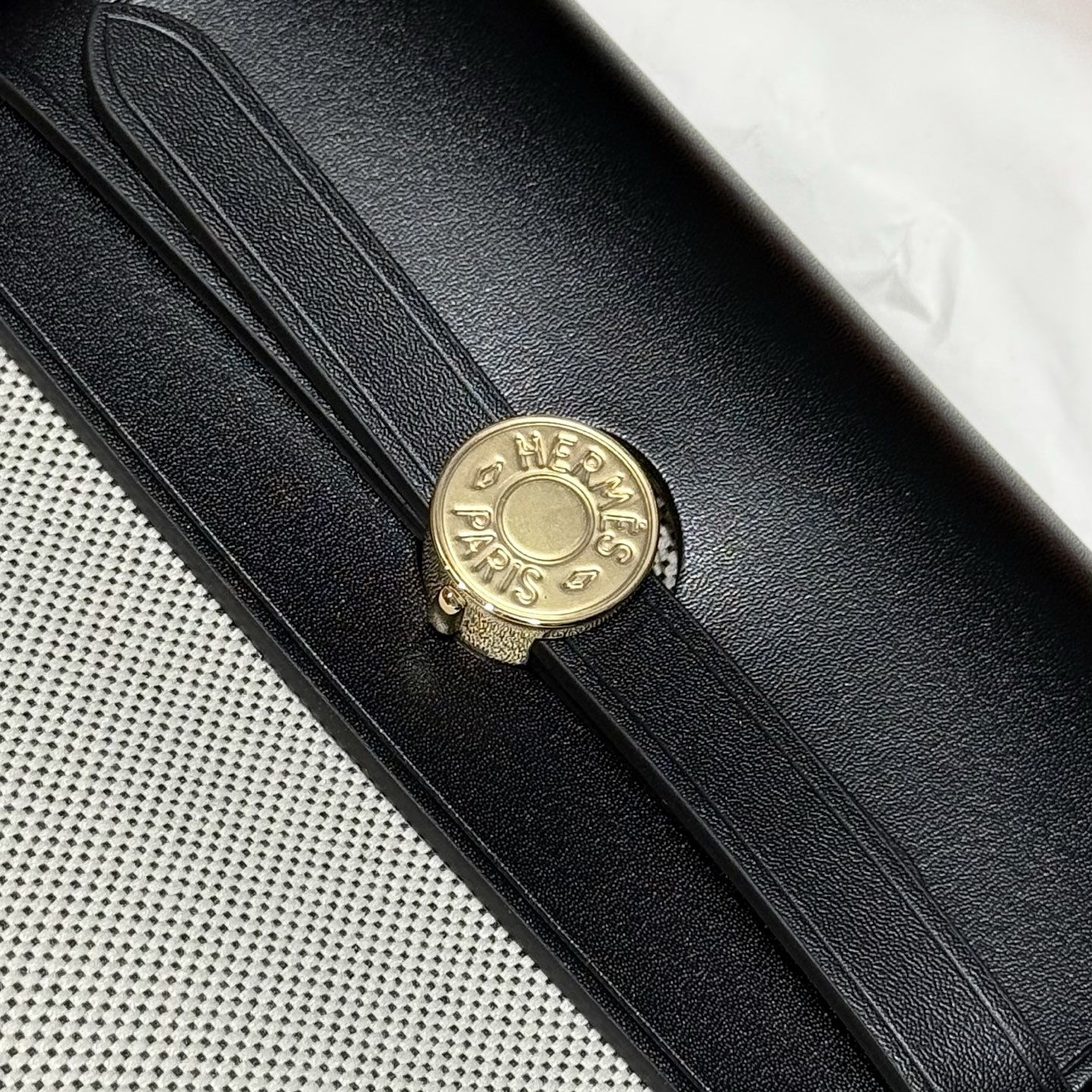 Hermès Mini Herbag 20cm: Chic Panda-Colored Crossbody Bag with Gold Hardware 5 i1747138910723 152 0 3